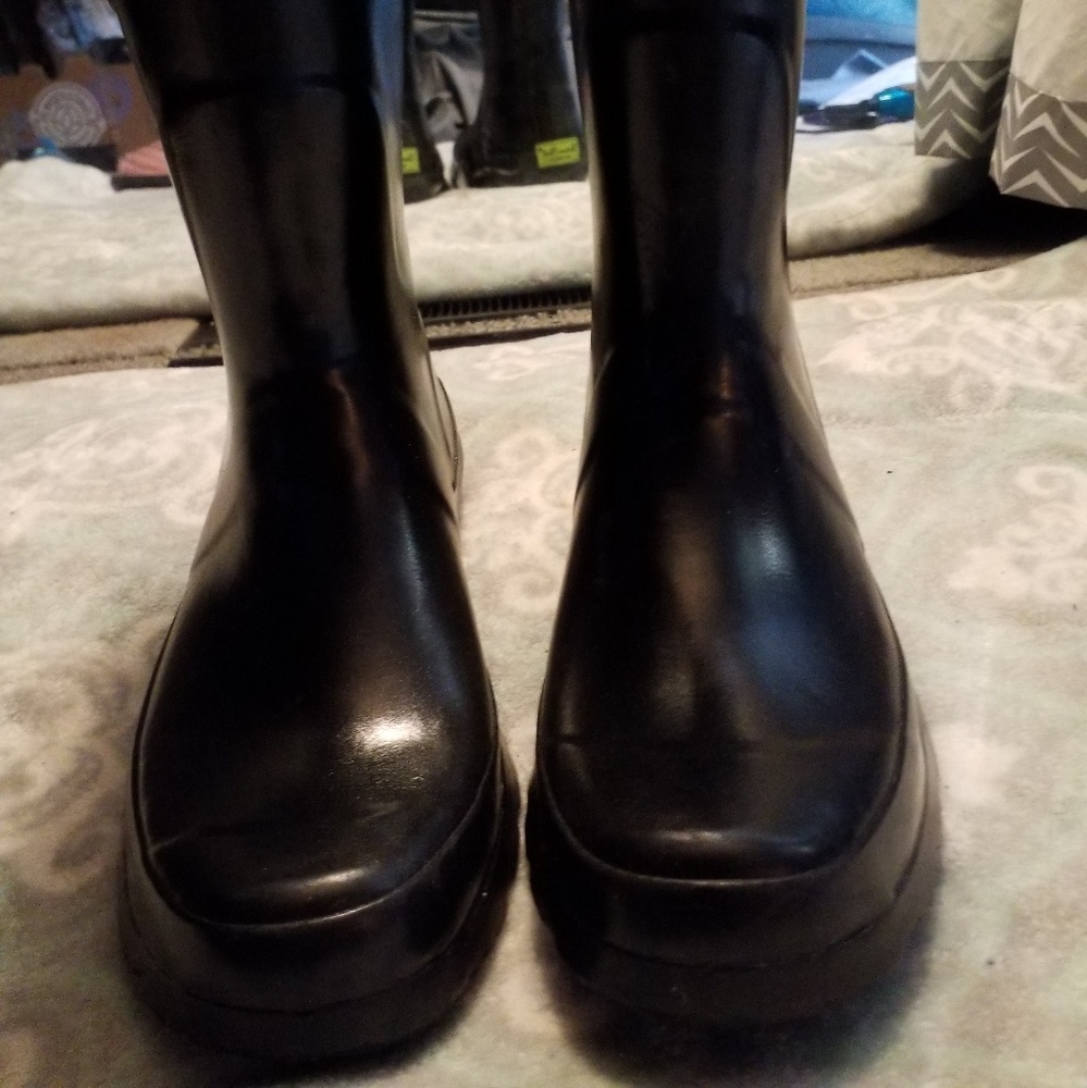WOMEN'S CLASSIC MID RAIN BOOT - BLACK